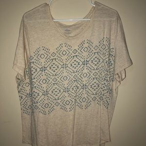 Old navy tshirt